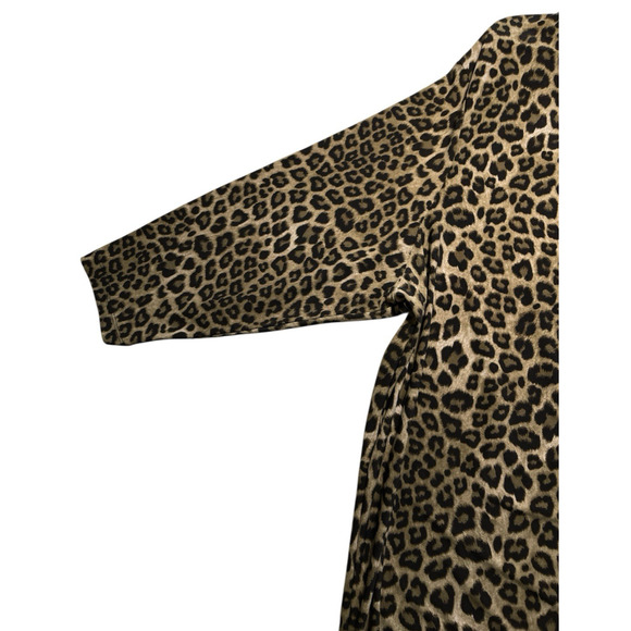 Anne Klein Women’s Top Blouse Size 2X Cheetah Print Button Accents Down Back - Picture 5 of 9